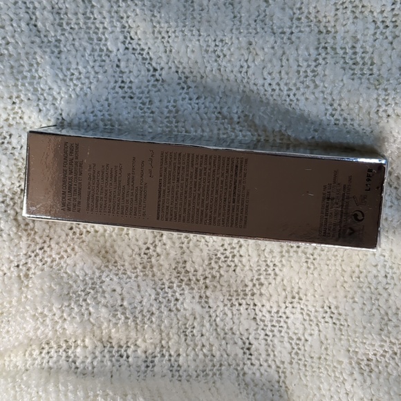 ANASTASIA BEVERLY HILLS LUMINOUS FOUNDATION in Shade 360C 30ml/1.0fl oz - Picture 7 of 8